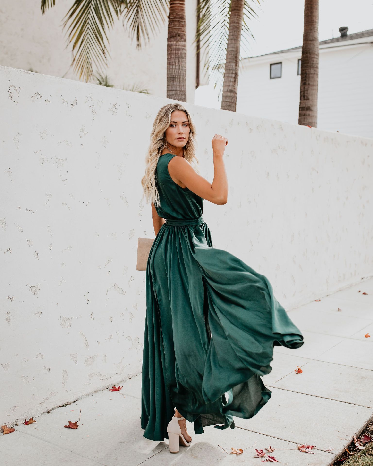 Maria - Vestido escote V ligero